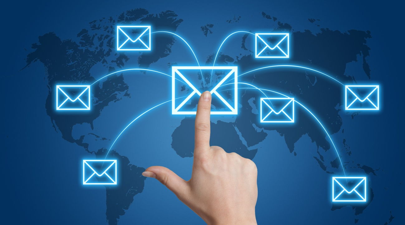 send mass email in salesforce