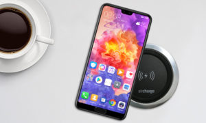 Huawei Mate 20 Pro can wirelessly charge other phones