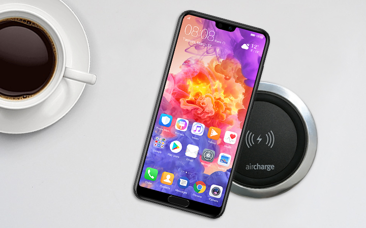 Huawei Mate 20 Pro can wirelessly charge other phones